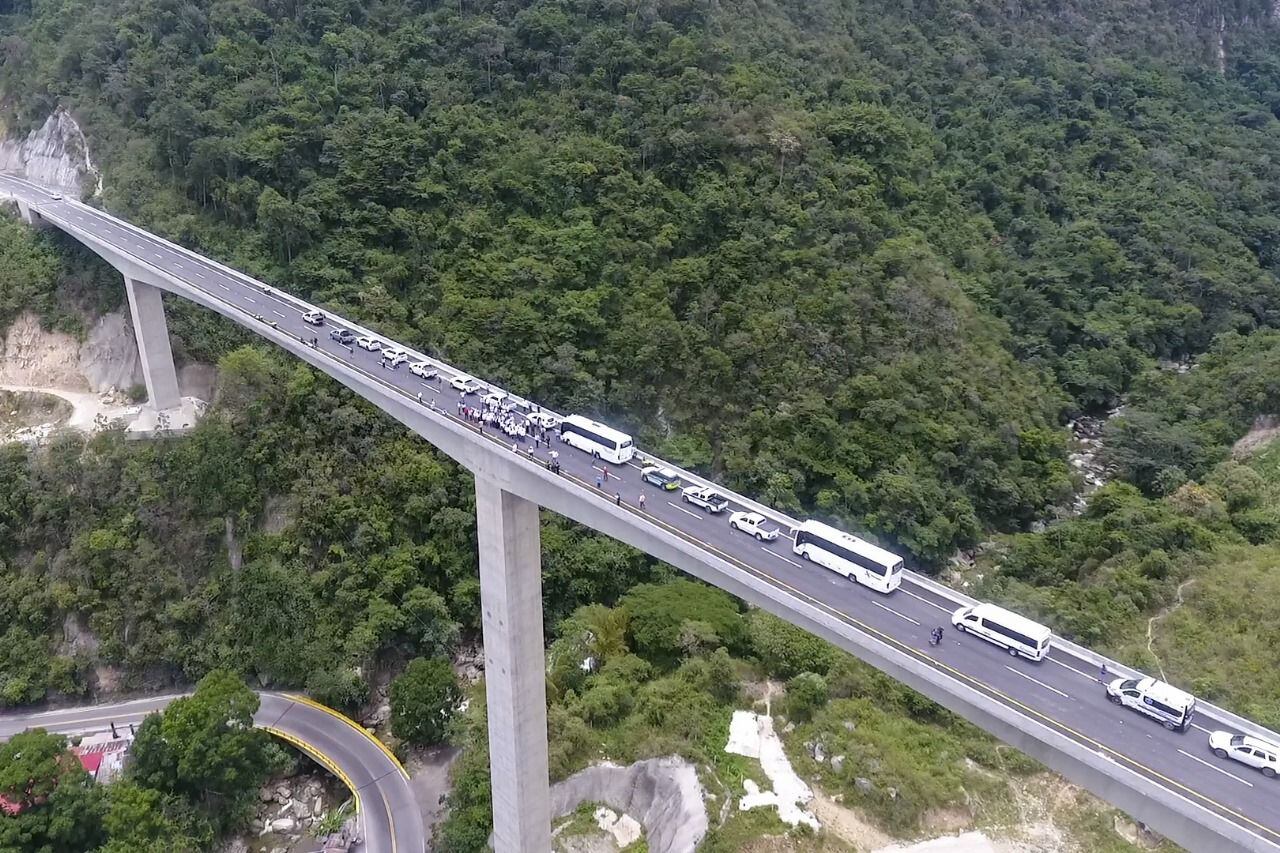 Viaducto La Honda, vía Cúcuta-Pamplona - Foto: Unión Vial Río Pamplonita