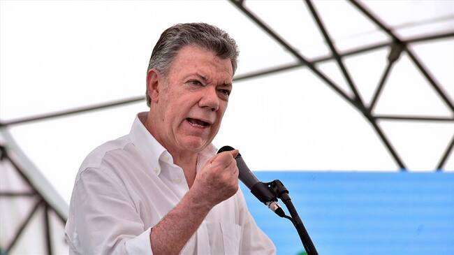 El presidente Juan Manuel Santos entregó las obras de remodelación del aeropuerto Perales de Ibagué. Foto: Colprensa