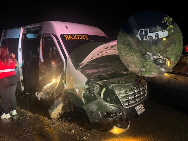 Van de la agrpación zona prieta en la vía Yolombó fotos bomberos