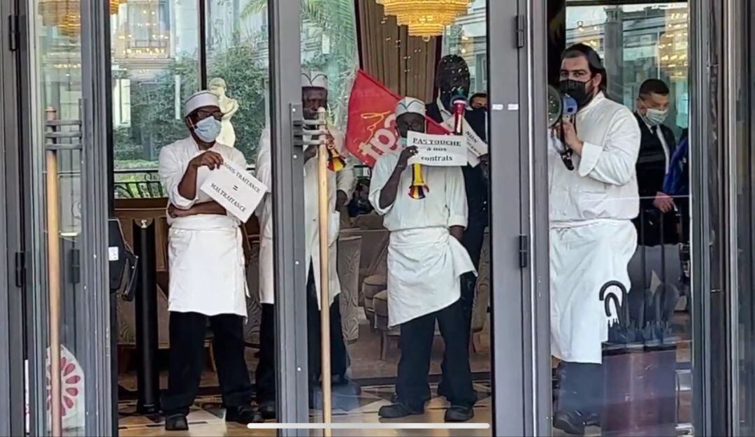 Protesta de los empleados del Hotel du Collectioneur de París en 2022