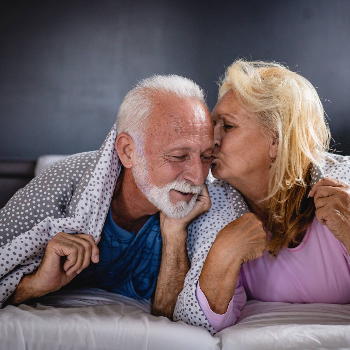 Personas de más de 50 años experimentan una mayor satisfacción sexual