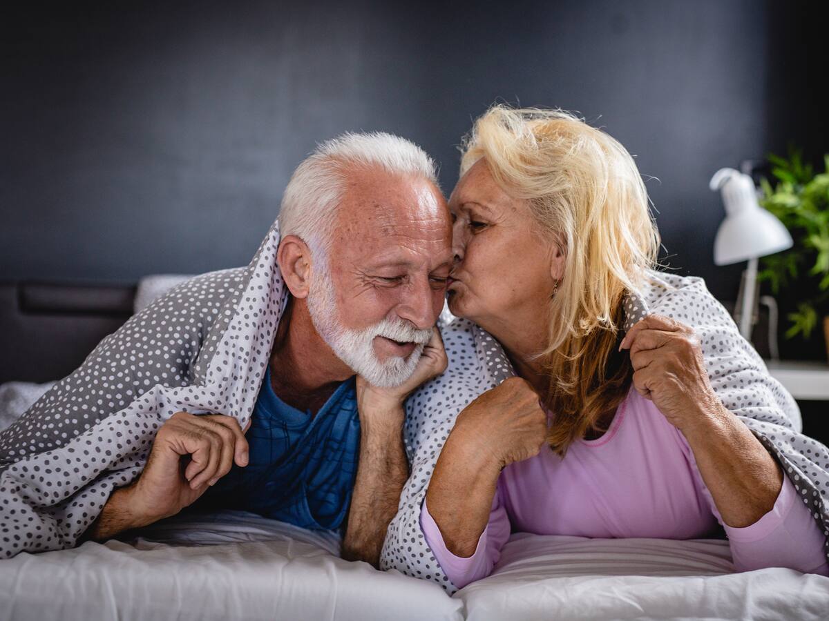 Personas de más de 50 años experimentan una mayor satisfacción sexual