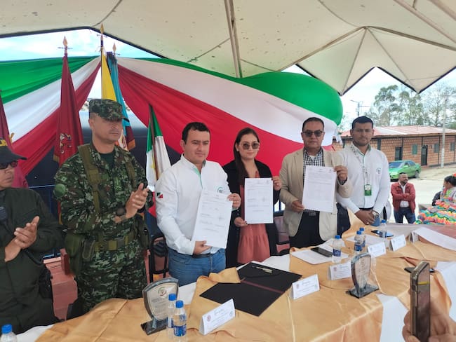 El municipio de Roncesvalles en el Tolima fue declarado con zona libre de minas antipersona