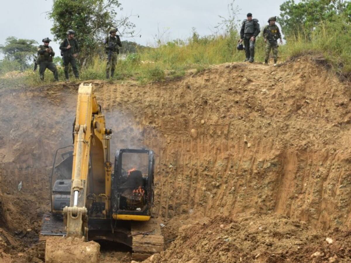 Ejército destruye yacimiento que generaba rentas por 6 mil millones al mes