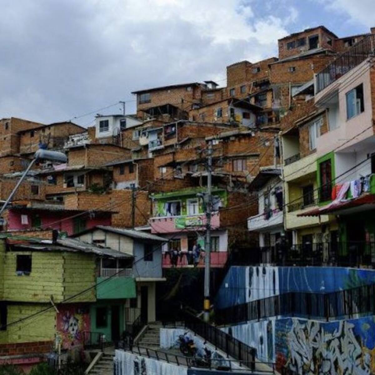 Atención por desplazamiento forzado en Medellín disminuyó en un 77%