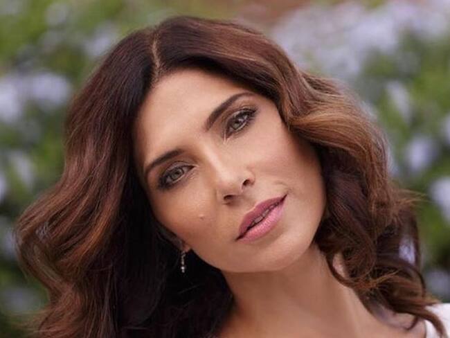 Lorena Meritano muestra los tatuajes que se hizo en los senos