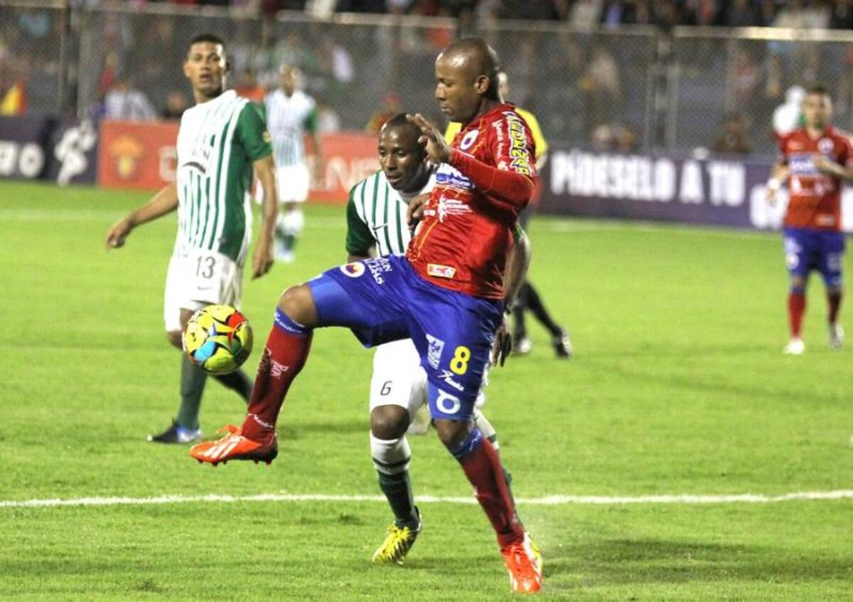 Los dirigidos por Flavio Torres vencieron 2-1 al cabeza de serie del grupo B, en el inicio de la disputa por el paso a la final del fútbol colombiano.