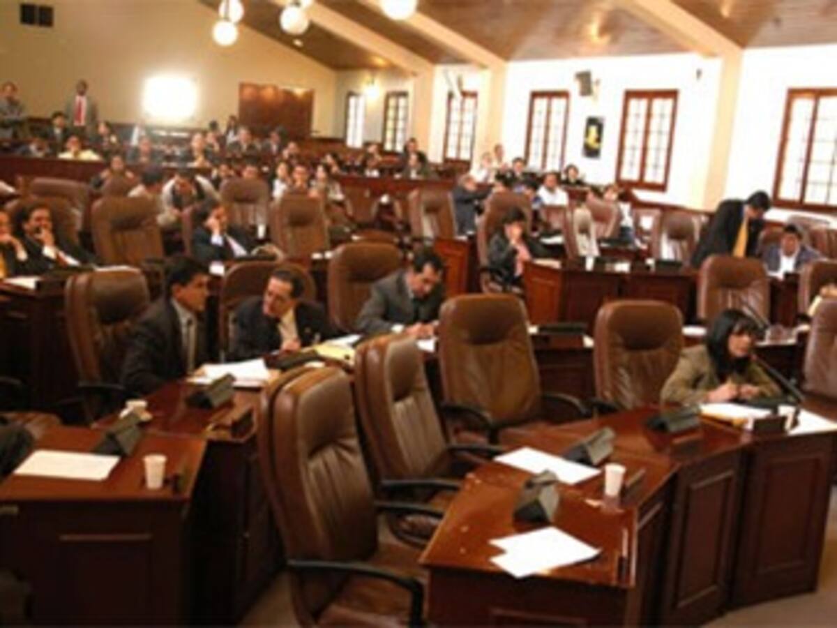 Farc planearían atentados contra once concejales de Bogotá