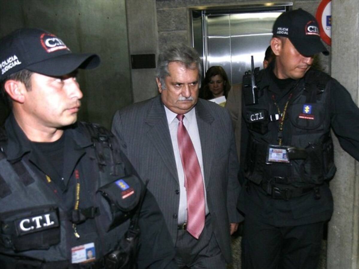 Llaman a indagatoria al general (r) Rito Alejo del Río por masacre de Mapiripán