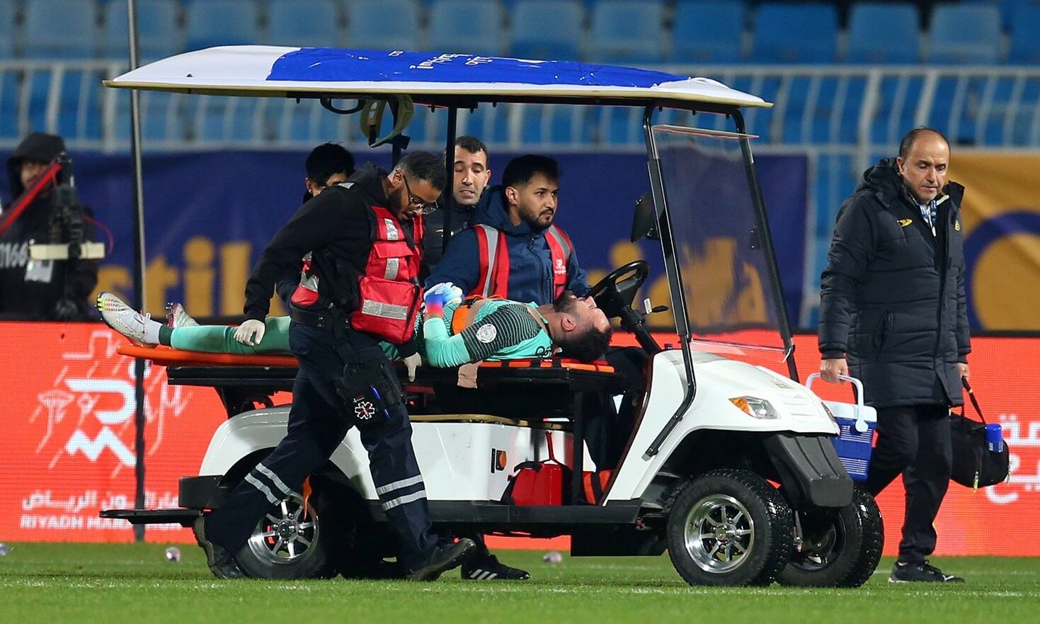 David Ospina se retira lesionado del partido del Al Nassr / Foto: @AlNassrF