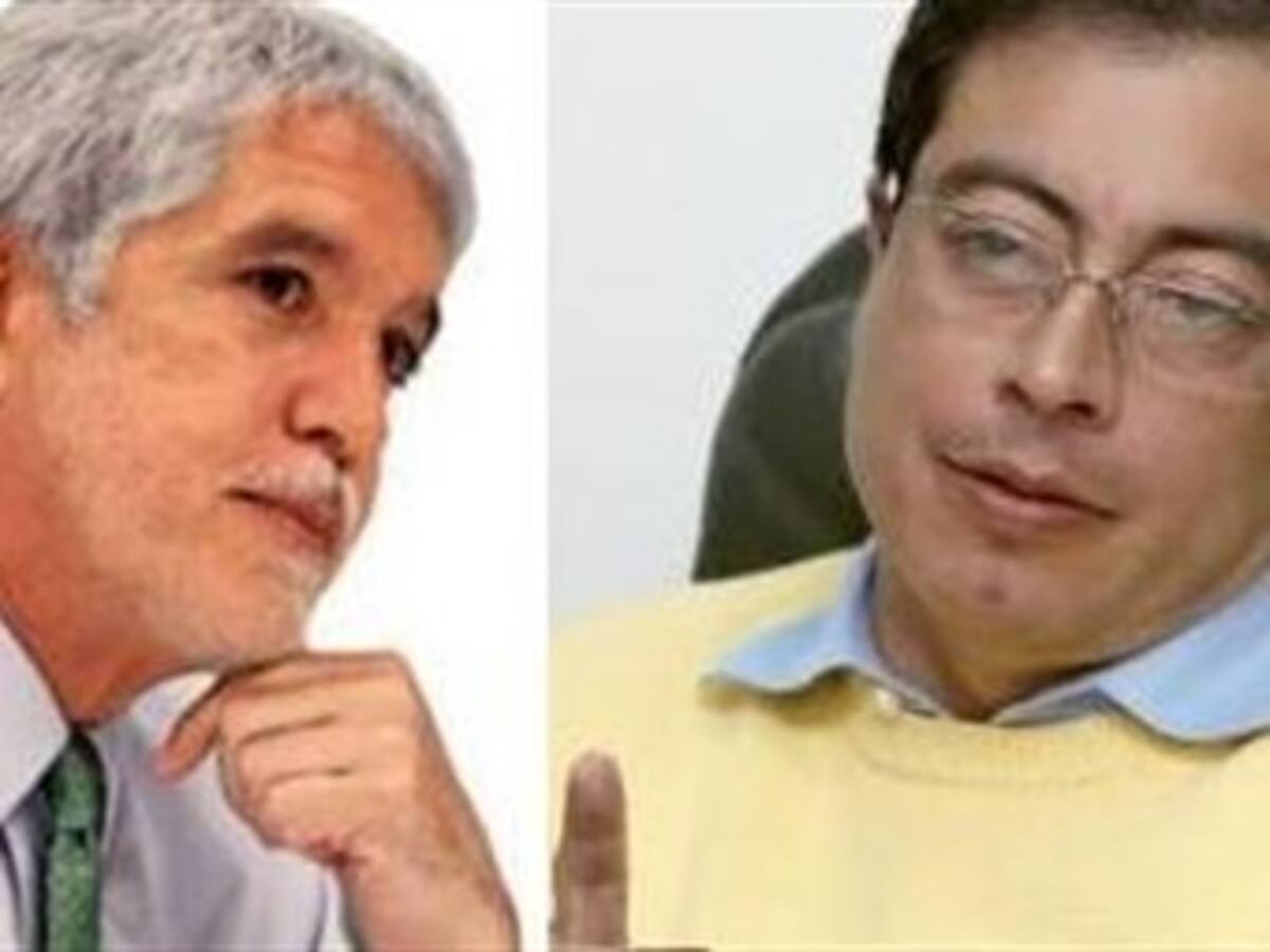 Empate entre Peñalosa y Petro según encuesta más reciente