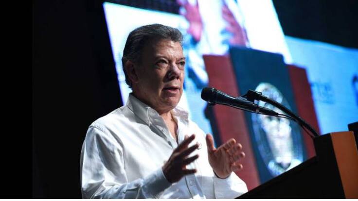 Bacrim no ocuparán espacios que dejen las Farc: Presidente