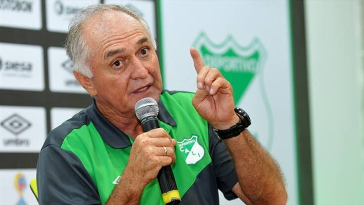 Salud Hernández de La Luciérnaga. Renunció Joseph Blatter