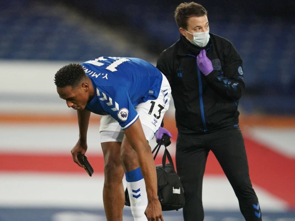 Yerry Mina tampoco estará contra Aston Villa por lesión