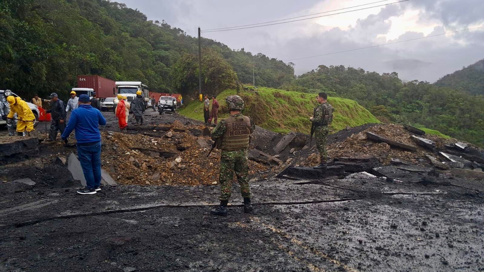 Ataque con explosivos en Yarumal, Antioquia. Foto: Ejército Nacional. 
