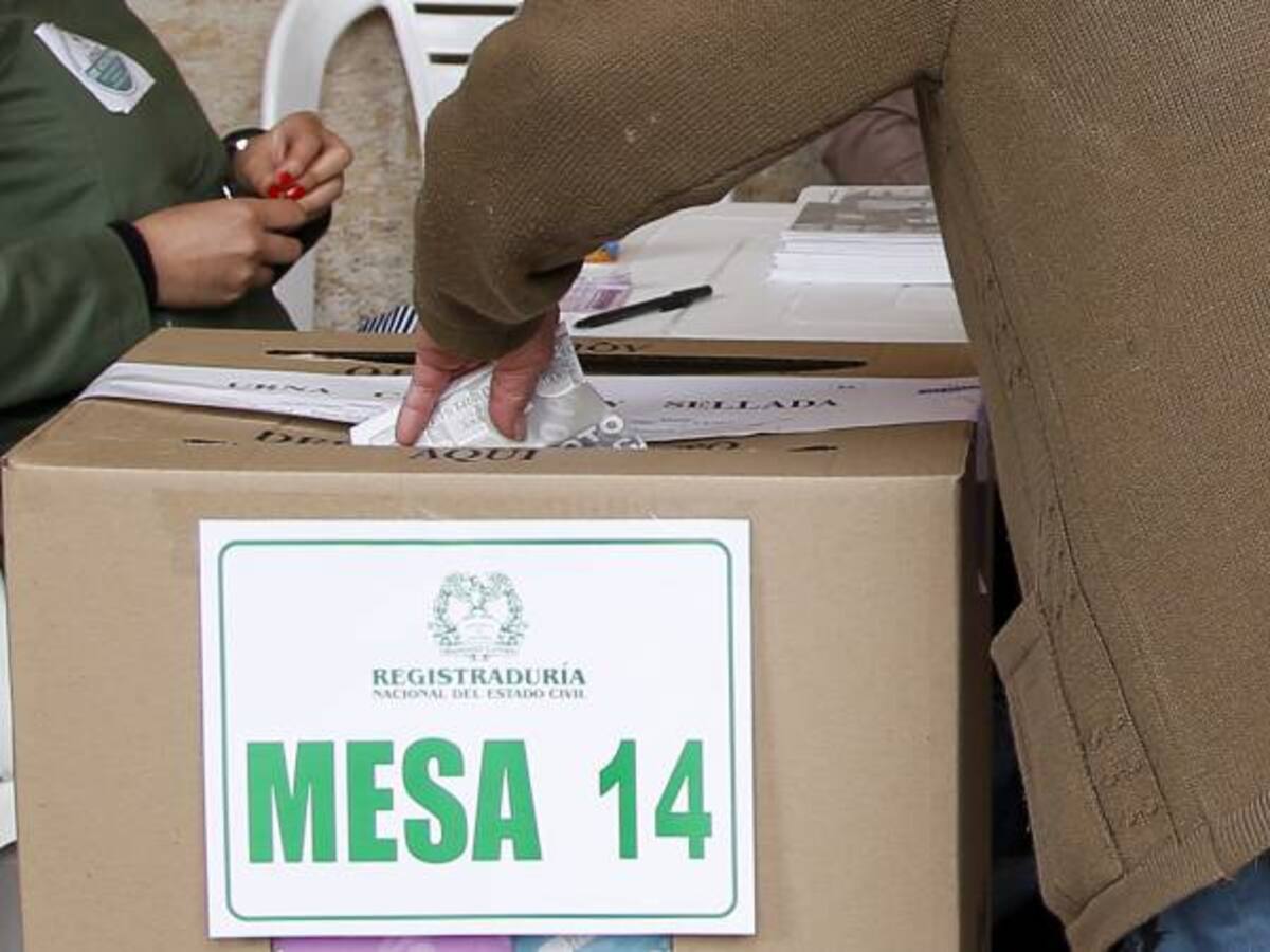 ¿Cómo votan los municipios con más carencias en Colombia?