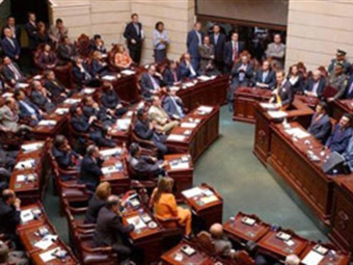 Con beneplácito reciben directivos aprobación de la Ley del fútbol en la Cámara