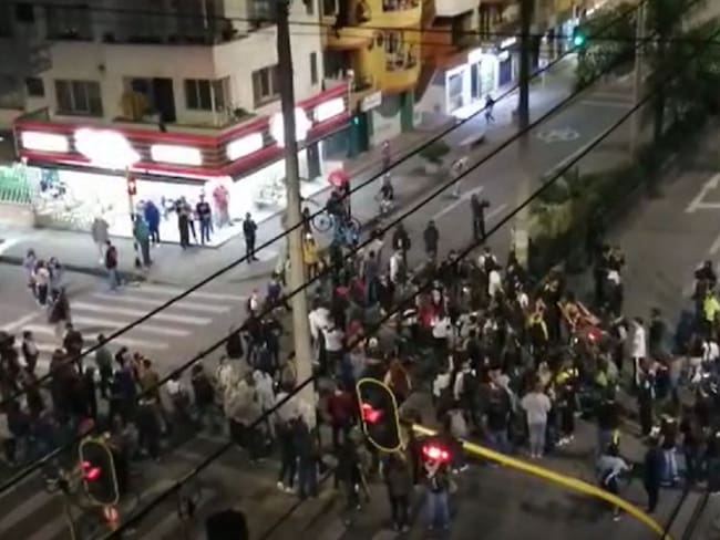 Protesta en Itagüí terminó con actos vandálicos y enfrentamientos