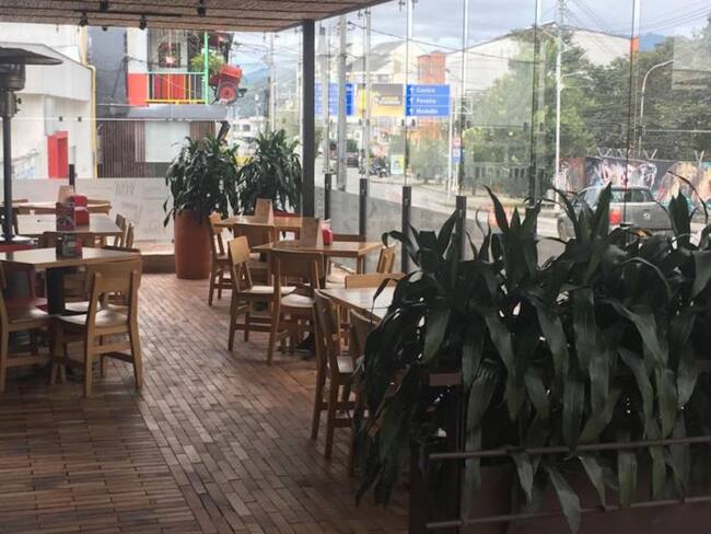 Dueños de restaurantes denuncian que les ordenan quitar sus terrazas