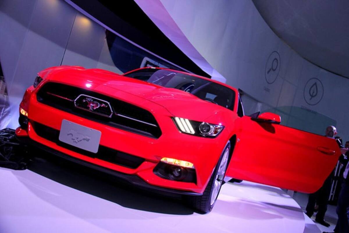 Los amantes de los automóviles se dan cita en Corferias donde se exhiben más de 1000 vehículos con  modelos recientes de las más reconocidas marcas de automóviles a nivel mundial.