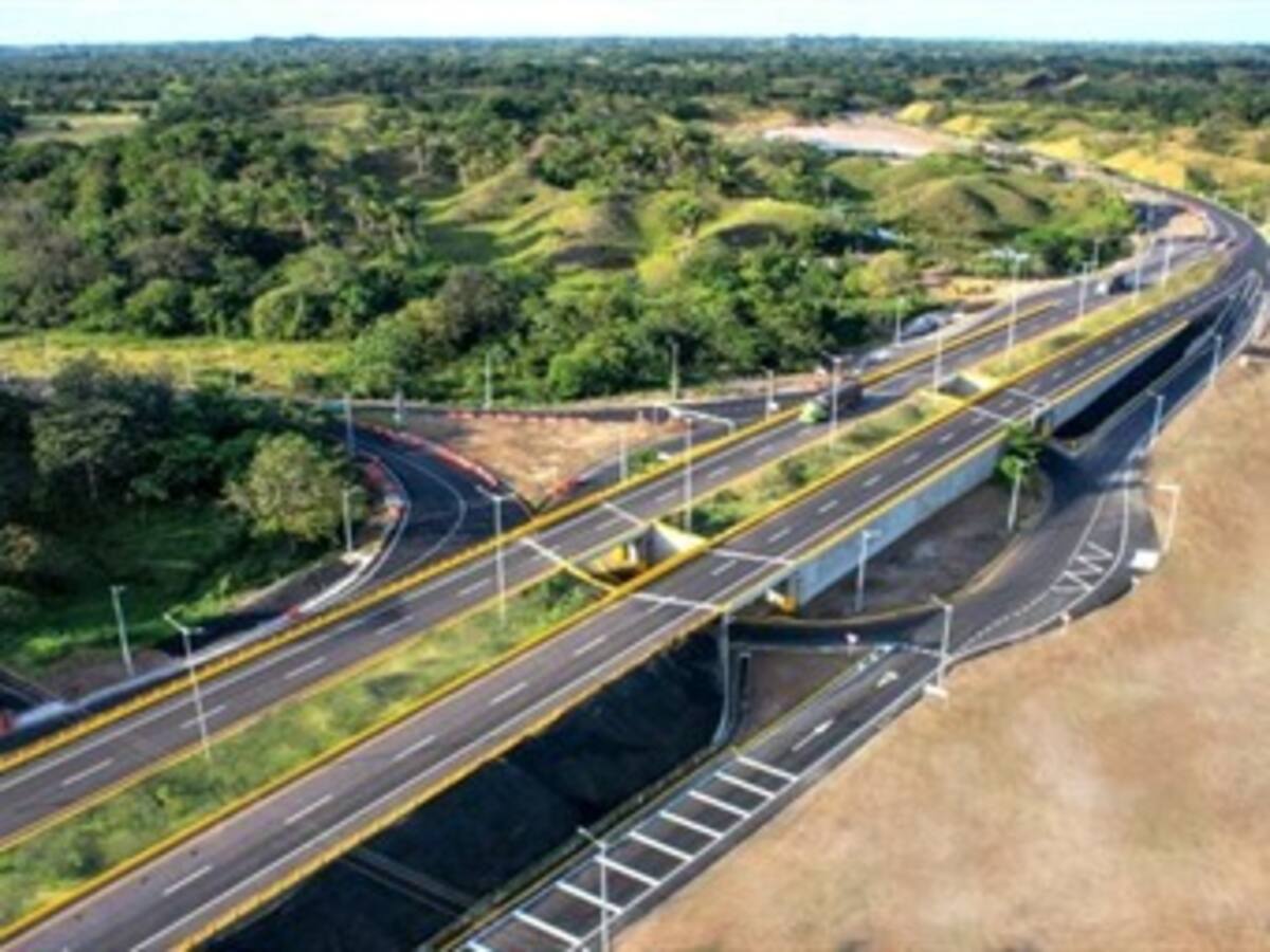 Con un costo de $12.000 millones Mintransporte inauguró intercambiador vial
