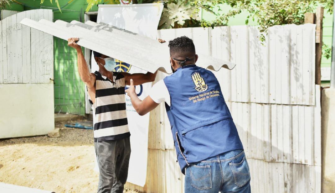 Adicional a esta actividad, se han distribuido 800 tejas más en jornadas en Pasacaballos, Leticia y Membrillal.