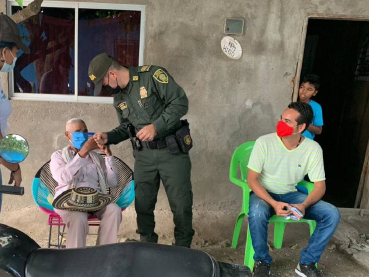 Policía de Bolívar adelantó campaña para prevenir casos de COVID-19
