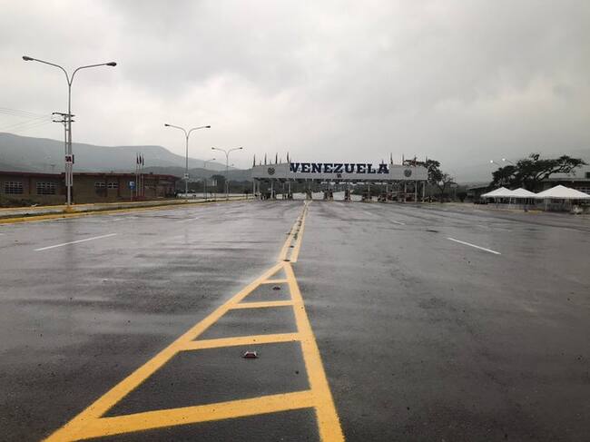 Puente Atanasio Girardot