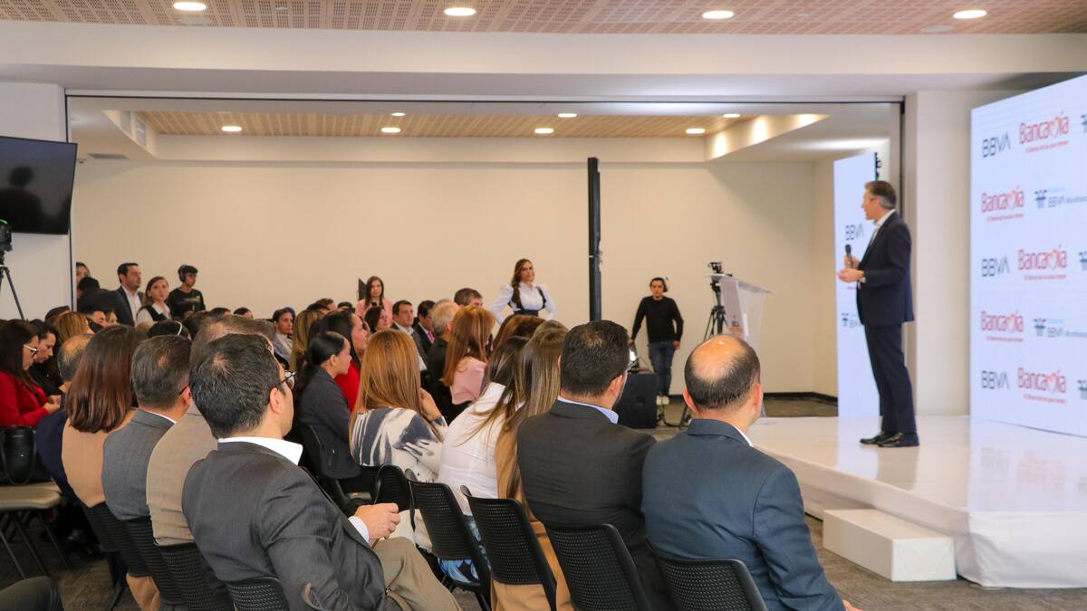 BBVA y Bancamía fortalecen su compromiso con la educación superior