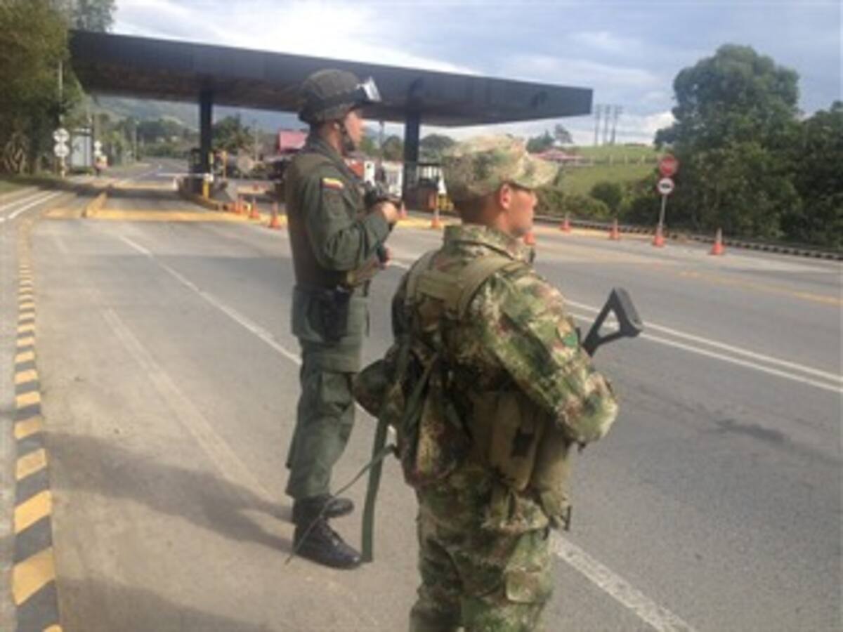 Ejército garantiza seguridad en vías del Valle con 3.000 uniformados