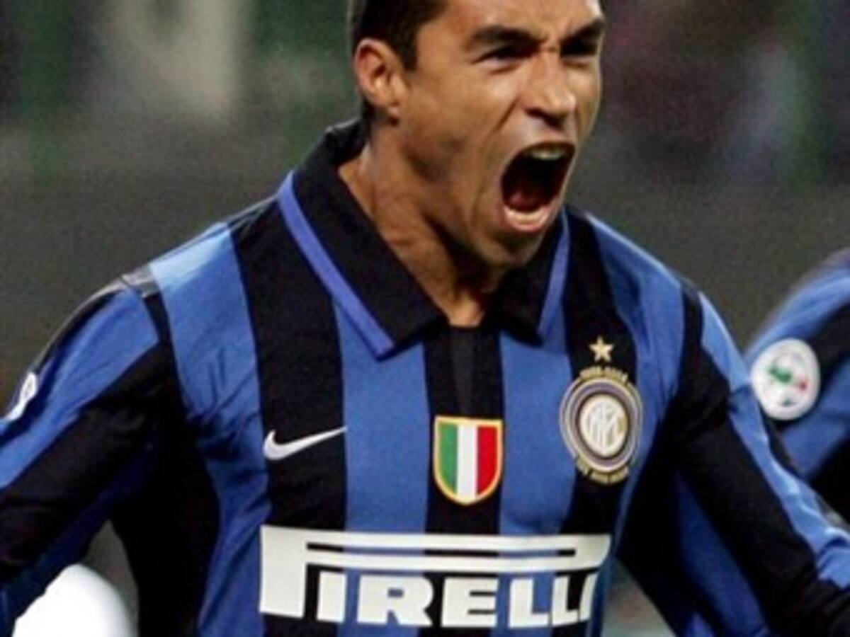 Entre el italiano Capello y el serbio Mihajlovic estaría el nuevo técnico del Inter, dijo Iván Ramiro Córdoba