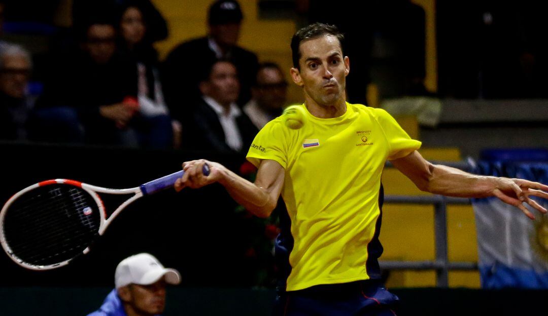 Santiago Giraldo durante el repechaje contra Argentina en la Copa Davis 2020.