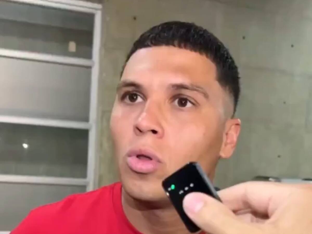 VIDEO | Juanfer Quintero, conmocionado tras conocer noticia de la descompensación de Andrés Román