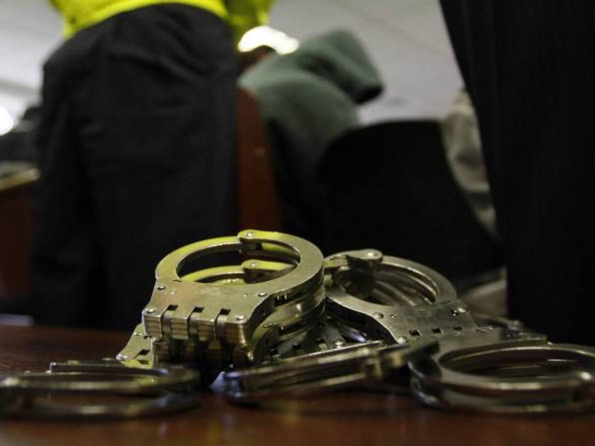 Dos carabineros de la policía fueron capturados por corrupción en Tunja