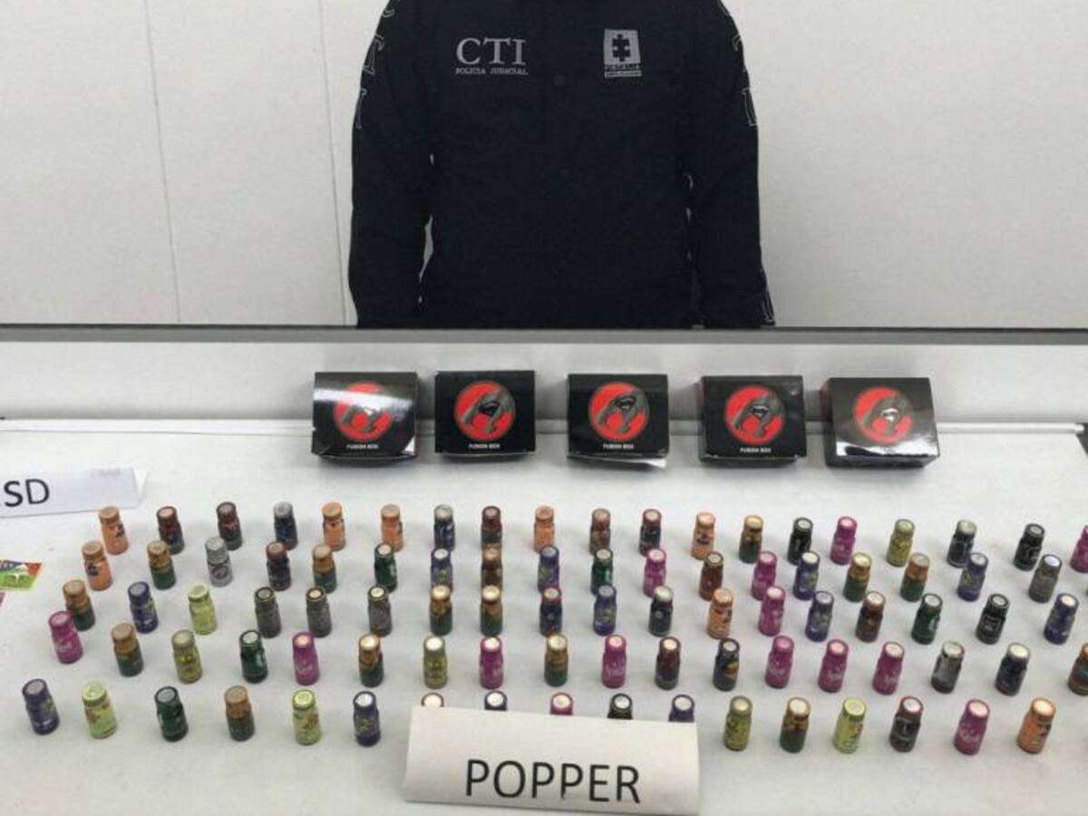 Las autoridades incautaron mas de 170 frascos de droga sintética