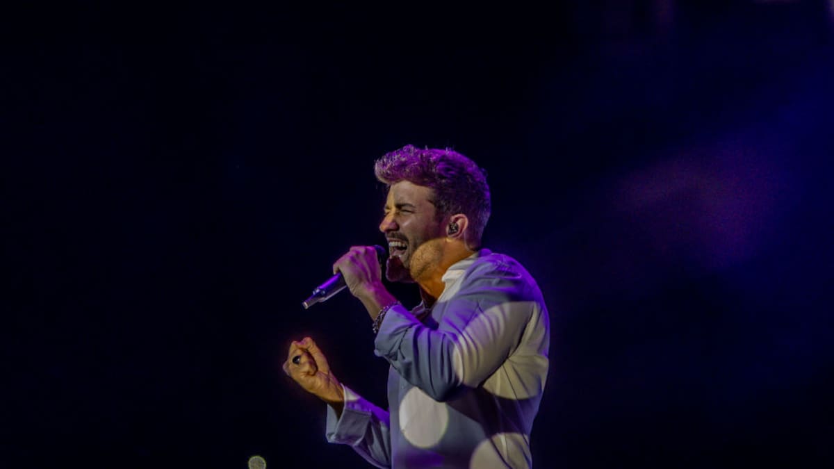 Pablo Alborán llevará su gira KM0 a Estados Unidos en 2027 con ocho conciertos