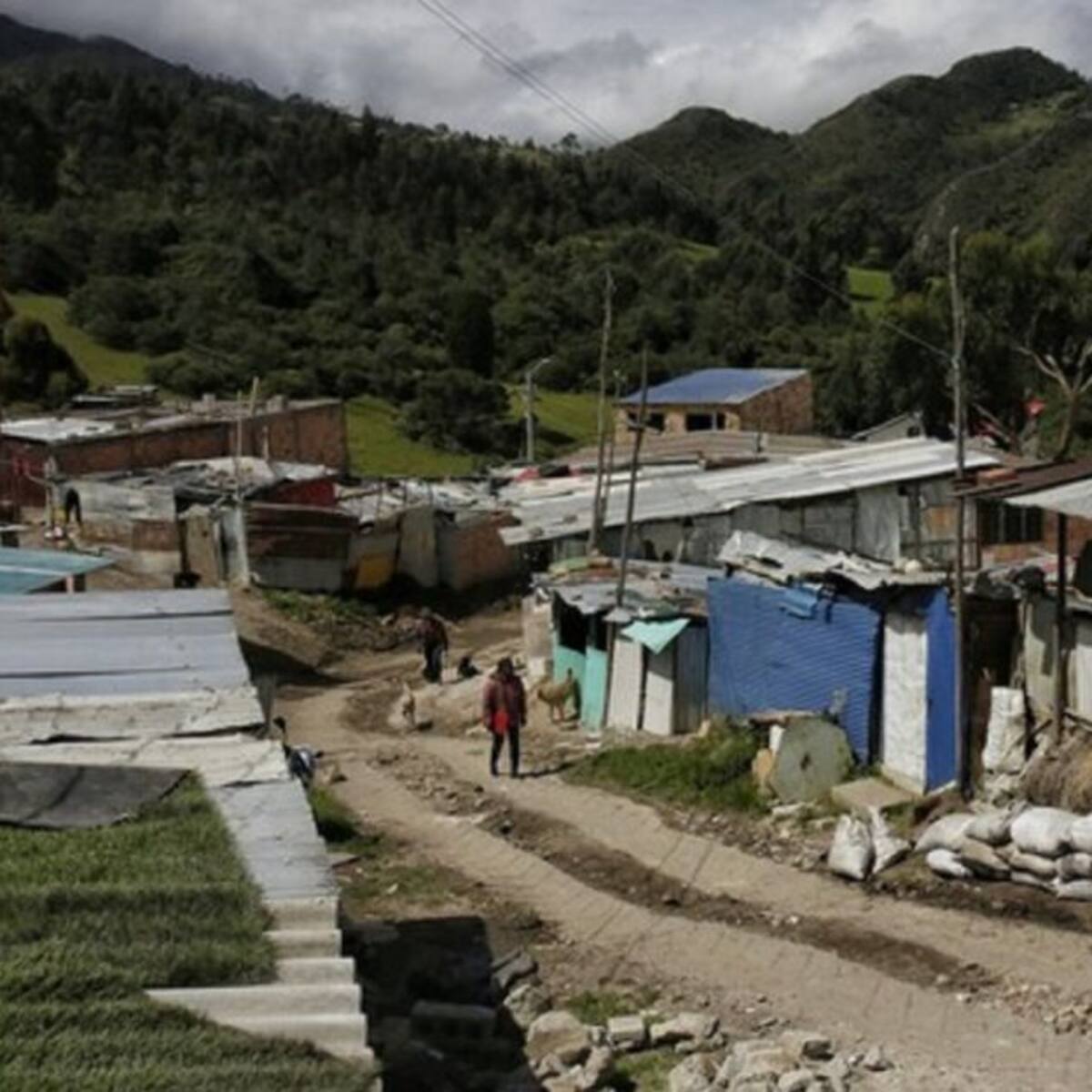 Bogotá: Derrumbe dejó a más de 60 personas afectadas en Usme