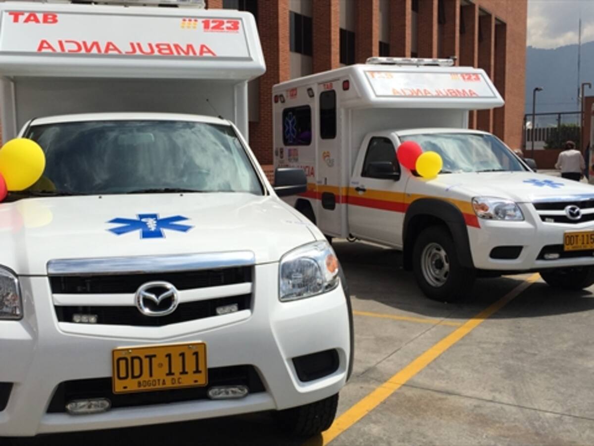 Entregan nuevas ambulancias para mejorar respuesta en urgencias en Bogotá