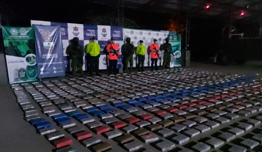 Incautan tonelada y media de cocaína en el Golfo de Morrosquillo