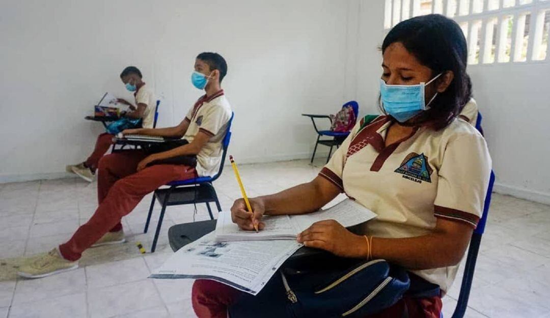 Padres de familia tendrán que firmar el consentimiento si quieren que sus hijos regresen a clases presenciales.