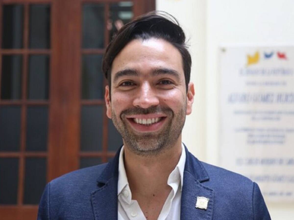 ¿Homofobia en el Congreso? Mauricio Toro fue recusado por ser homosexual