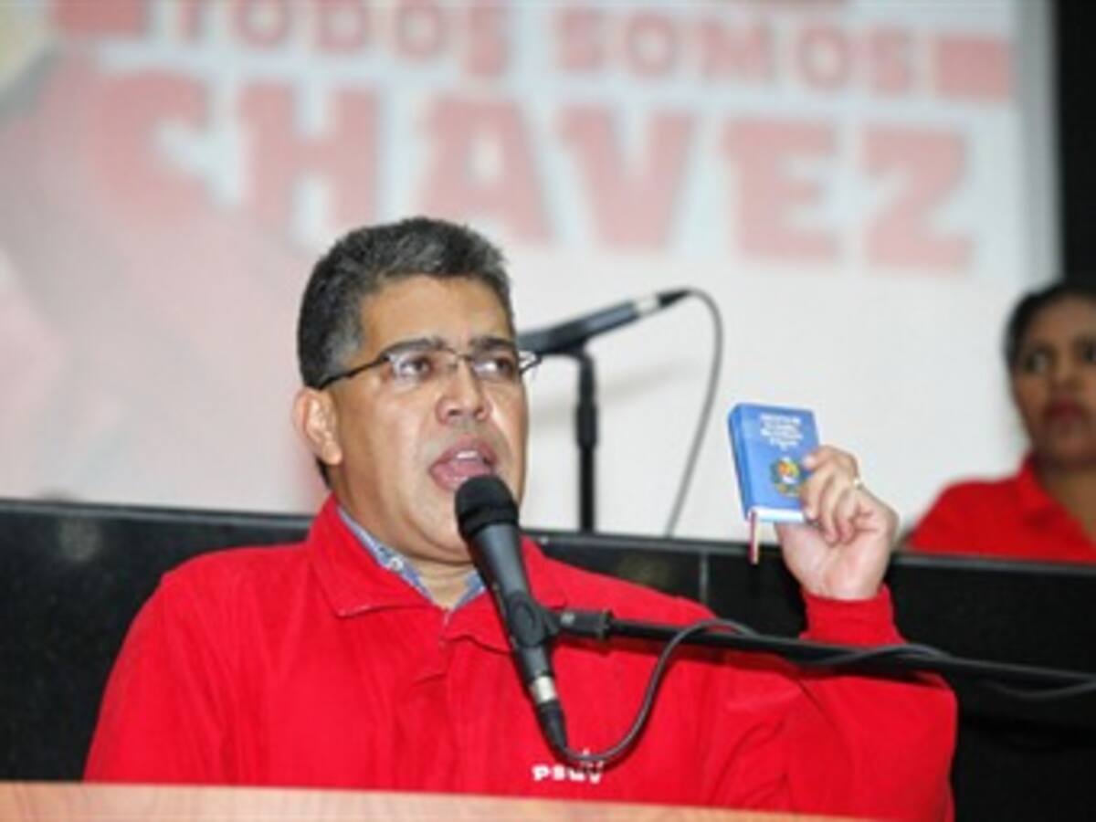 Chávez nombra a Elías Jaua nuevo canciller de Venezuela