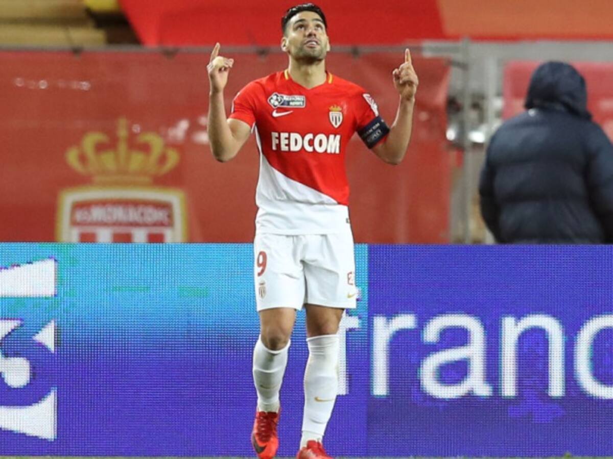 Falcao anota y se retira con una molestia en la remontada del Mónaco