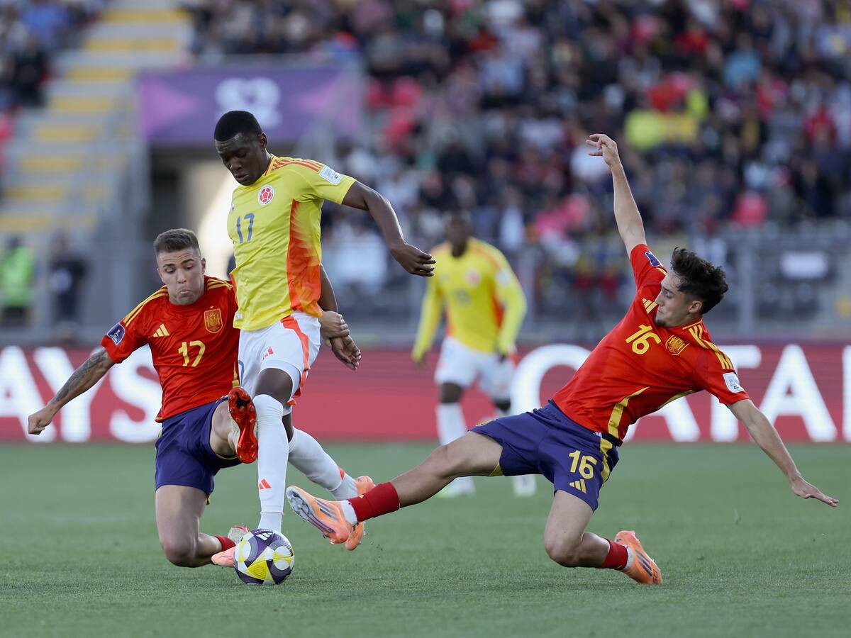 Juan Arizala ya no jugará en el Milan: Otro equipo italiano le habría ganado el fichaje