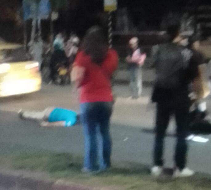 Un comerciante murió arrollado por una motocicleta