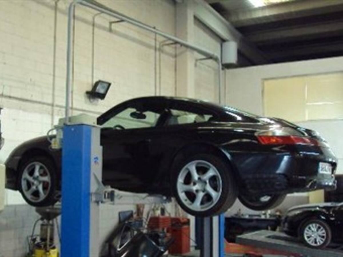 Un muerto deja atentado contra taller de mecánica en La Guajira