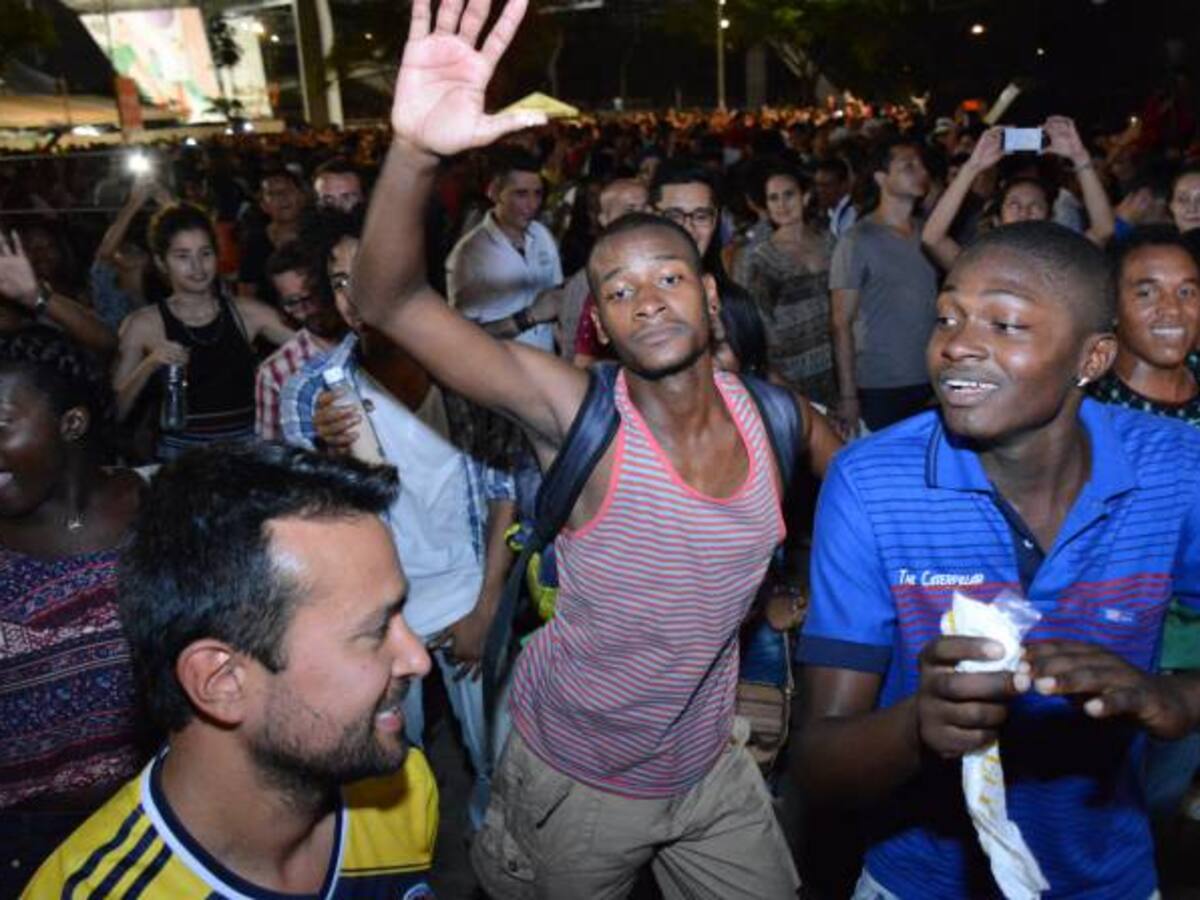 Cali disfrutó en grande la primera noche el Petronio
