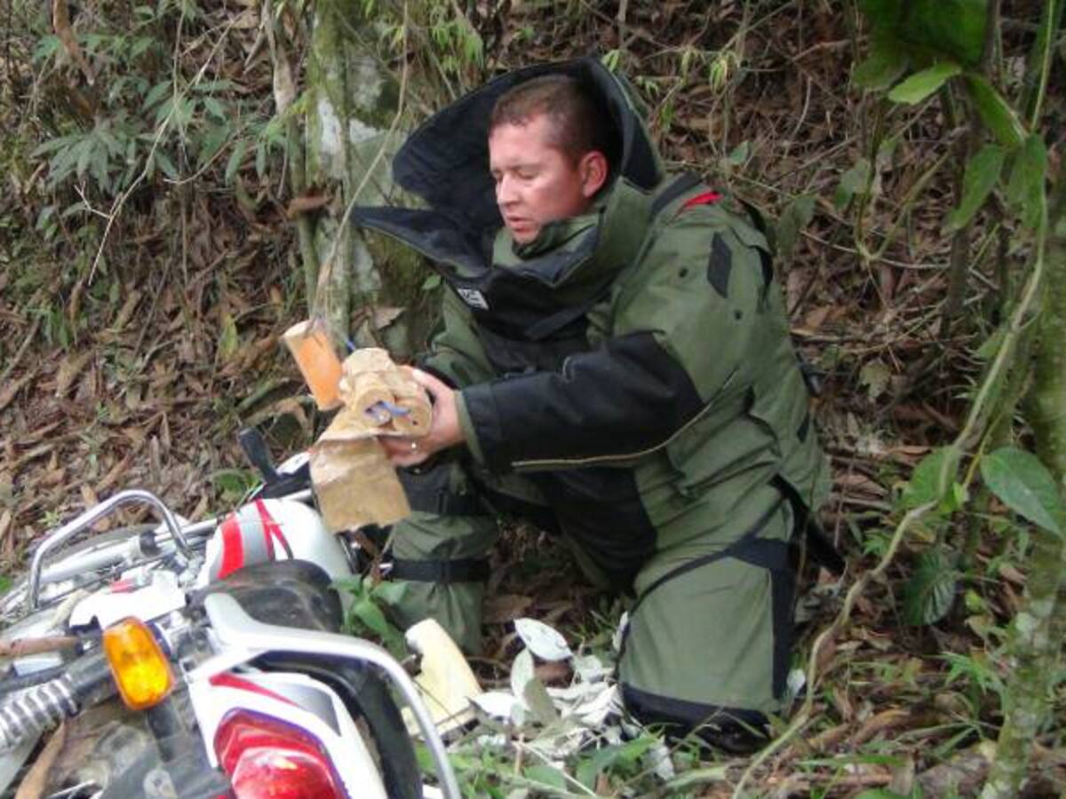 Desactivan motocicletas cargadas con explosivos en el Cauca