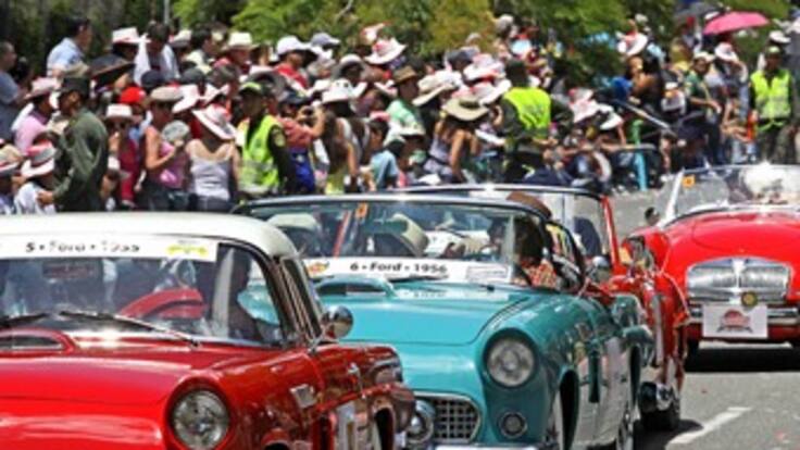 Desfile de autos clásicos y antiguos este 7 de agosto en la Feria de las Flores