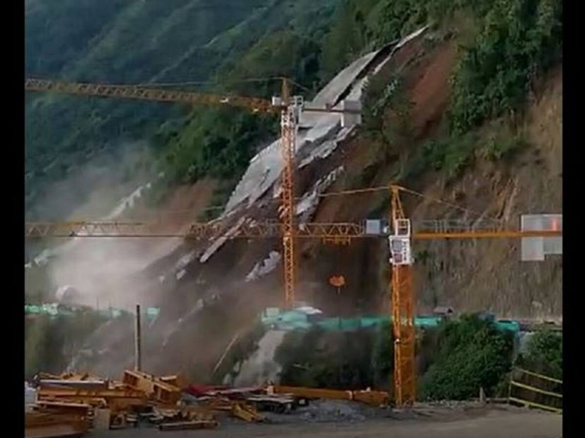 Pánico generó el derrumbe de una montaña en Amagá, Antioquia